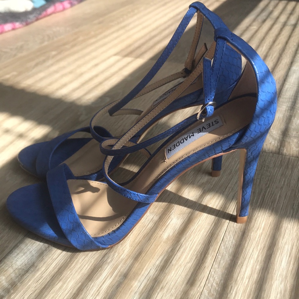 NEW Steve Madden Feliz Blue Pumps Sz 8